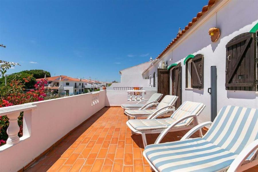 Roulito's Guest house *