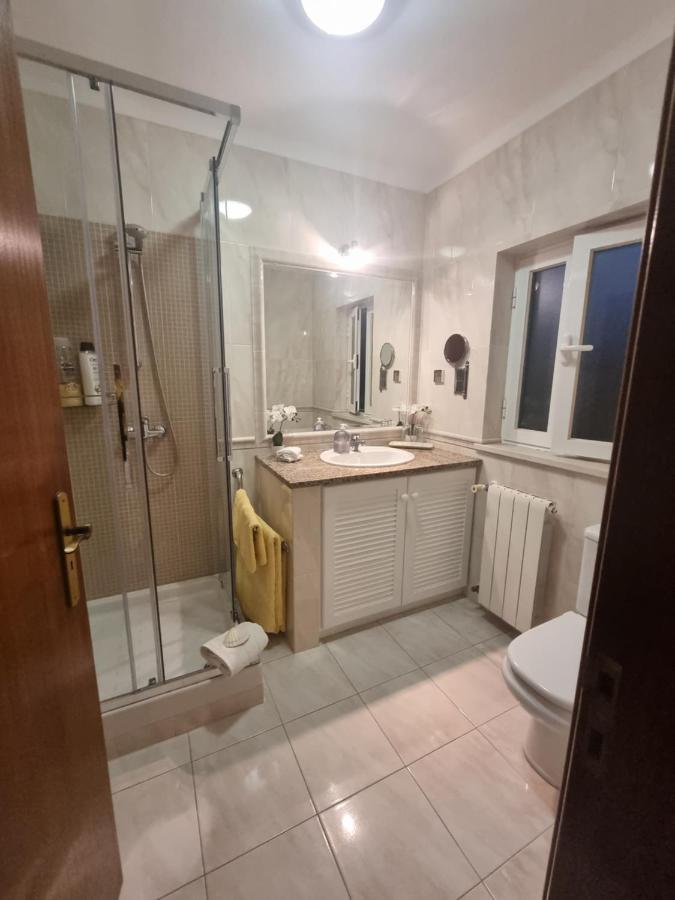 Bed & Breakfast De Sol Sesimbra