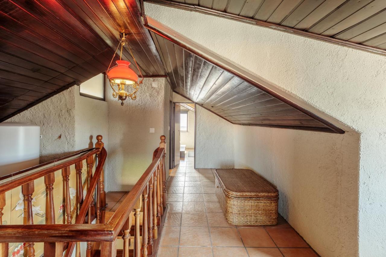 Aroeira Pool House