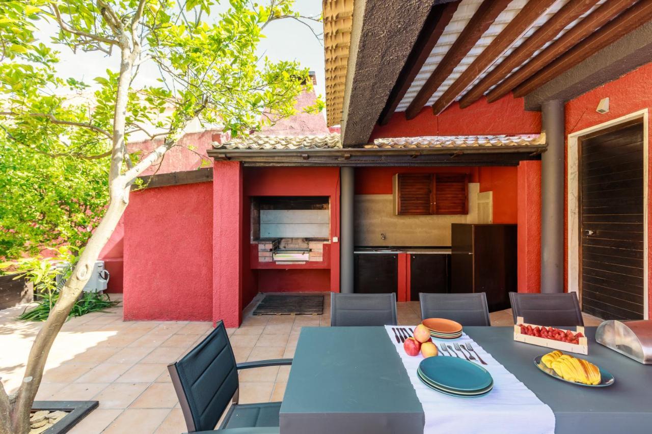 Aroeira Pool House