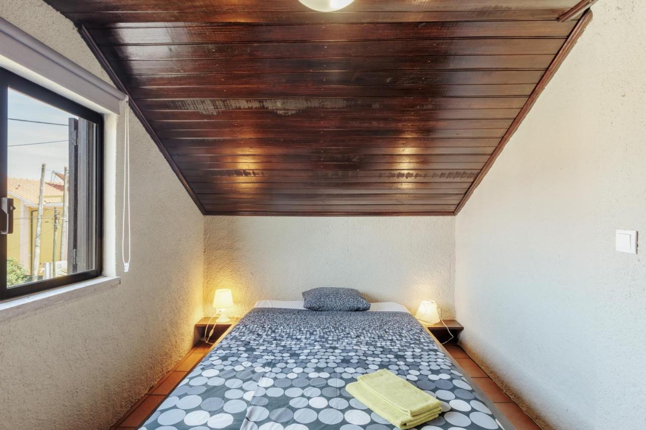 Holiday home Aroeira Pool House *