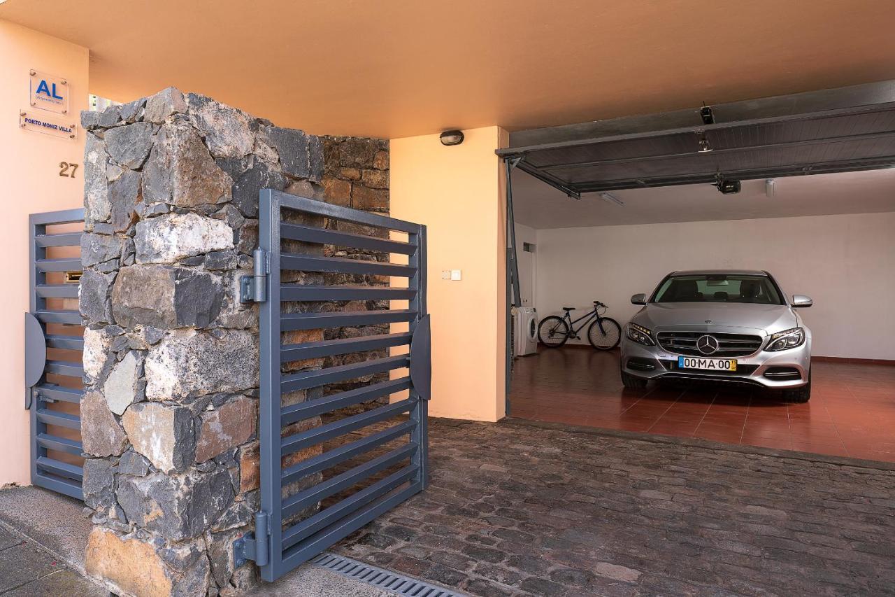Porto Moniz Villa *