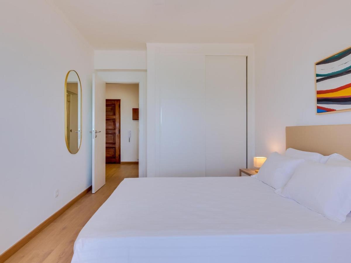 Al - Girassol Front Apartment Quarteira