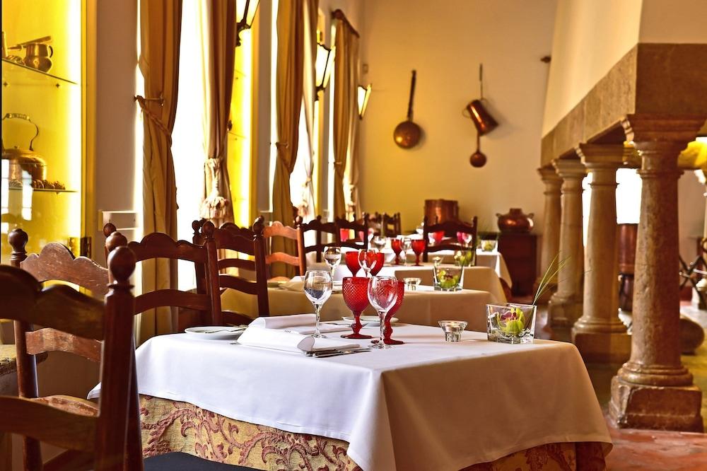 Hotel Palacio De