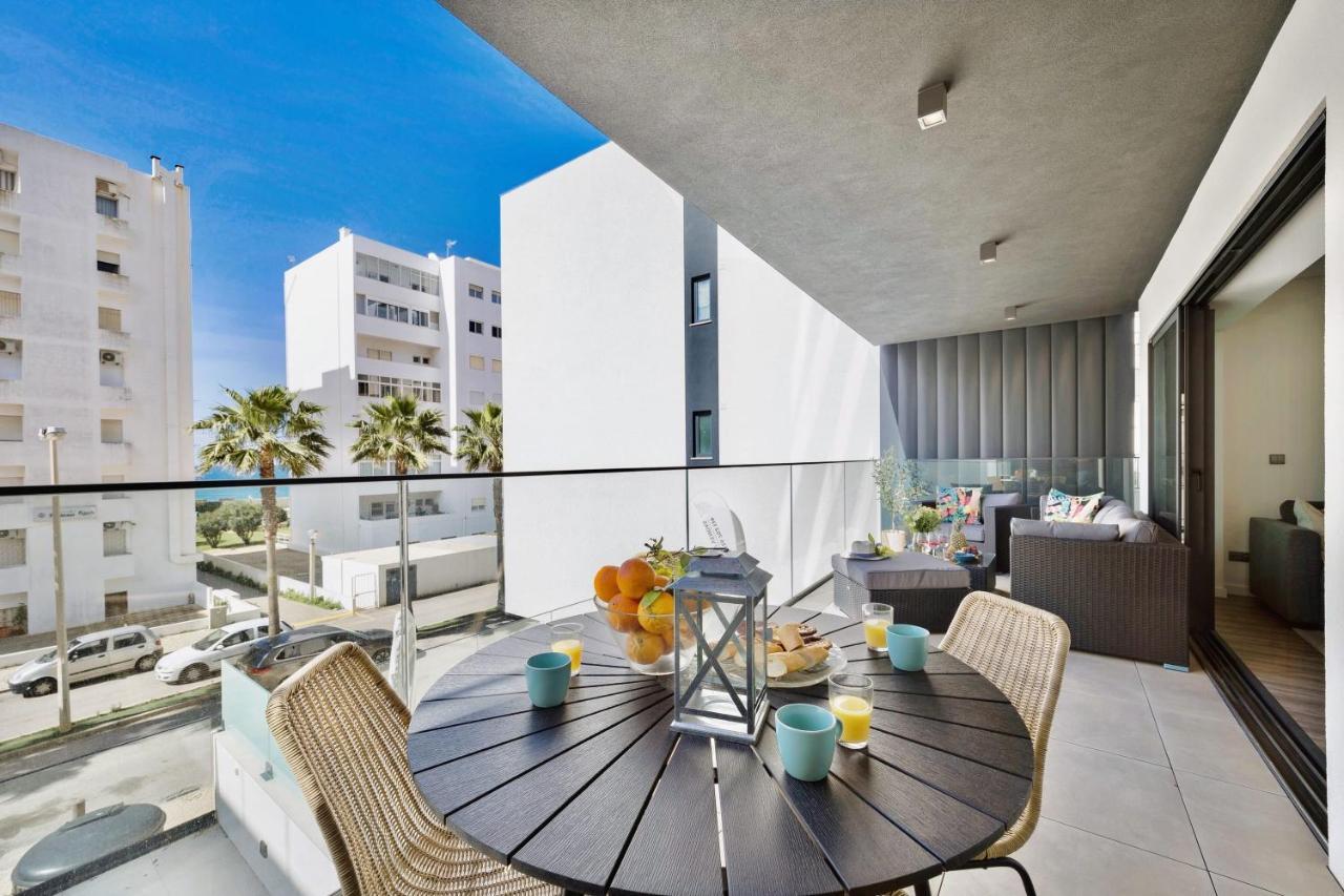 Bright Modern Beachside With Pool & Seaview Apartamento *