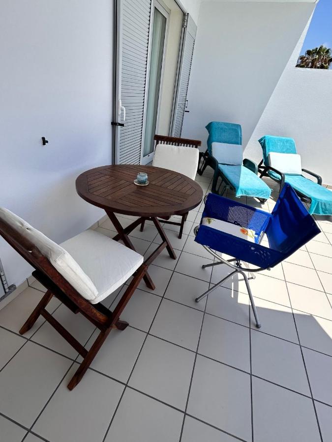 Vista Dourada Apartment *