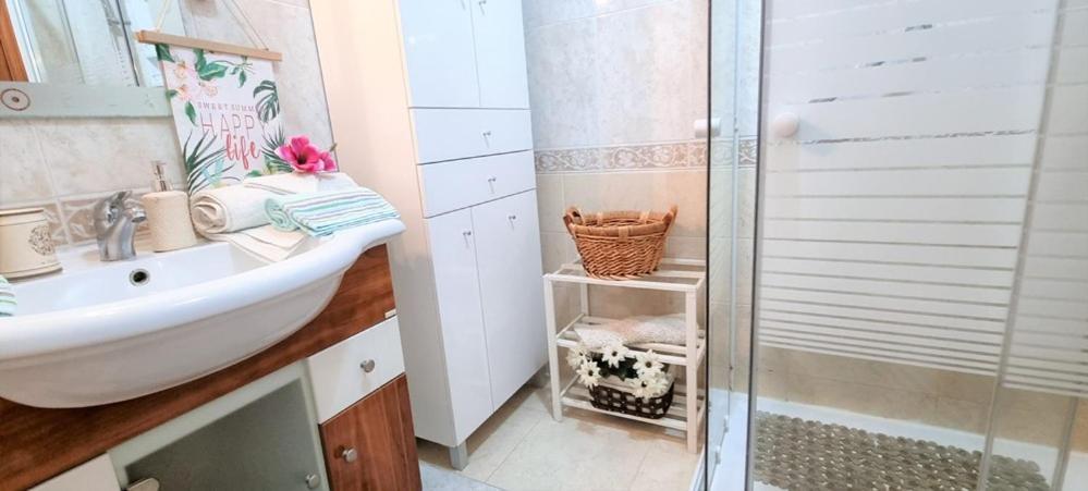 Cozy Sunny Wi-fi & Ac Appartement *