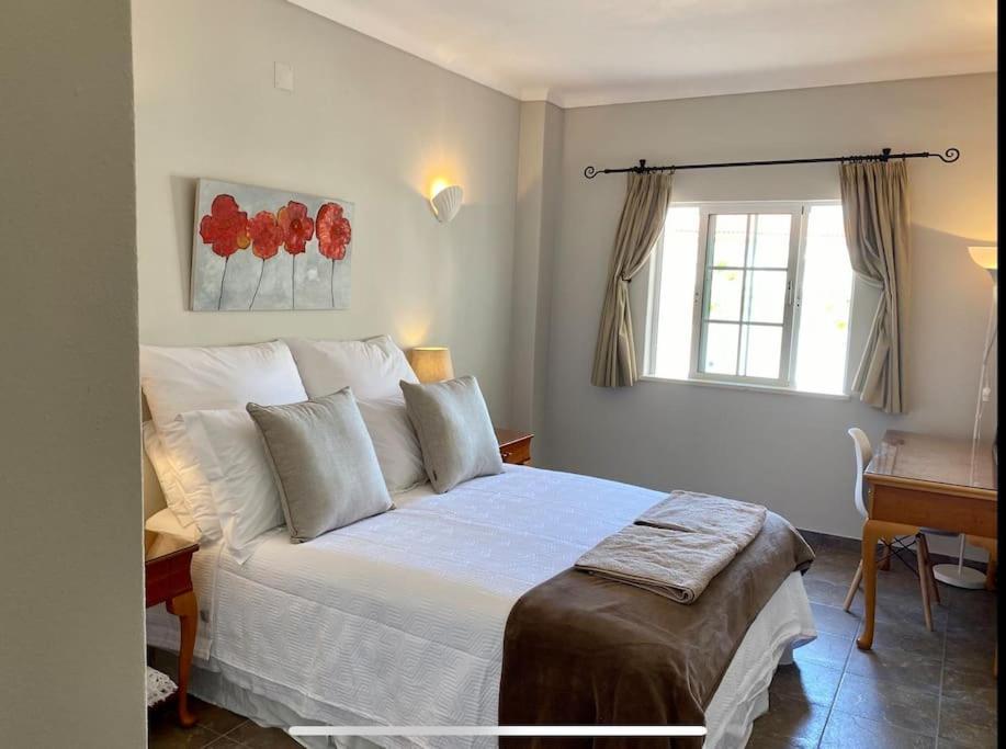 Casa Buccaneer, 2 Bedroom Garden In Da Apartment *