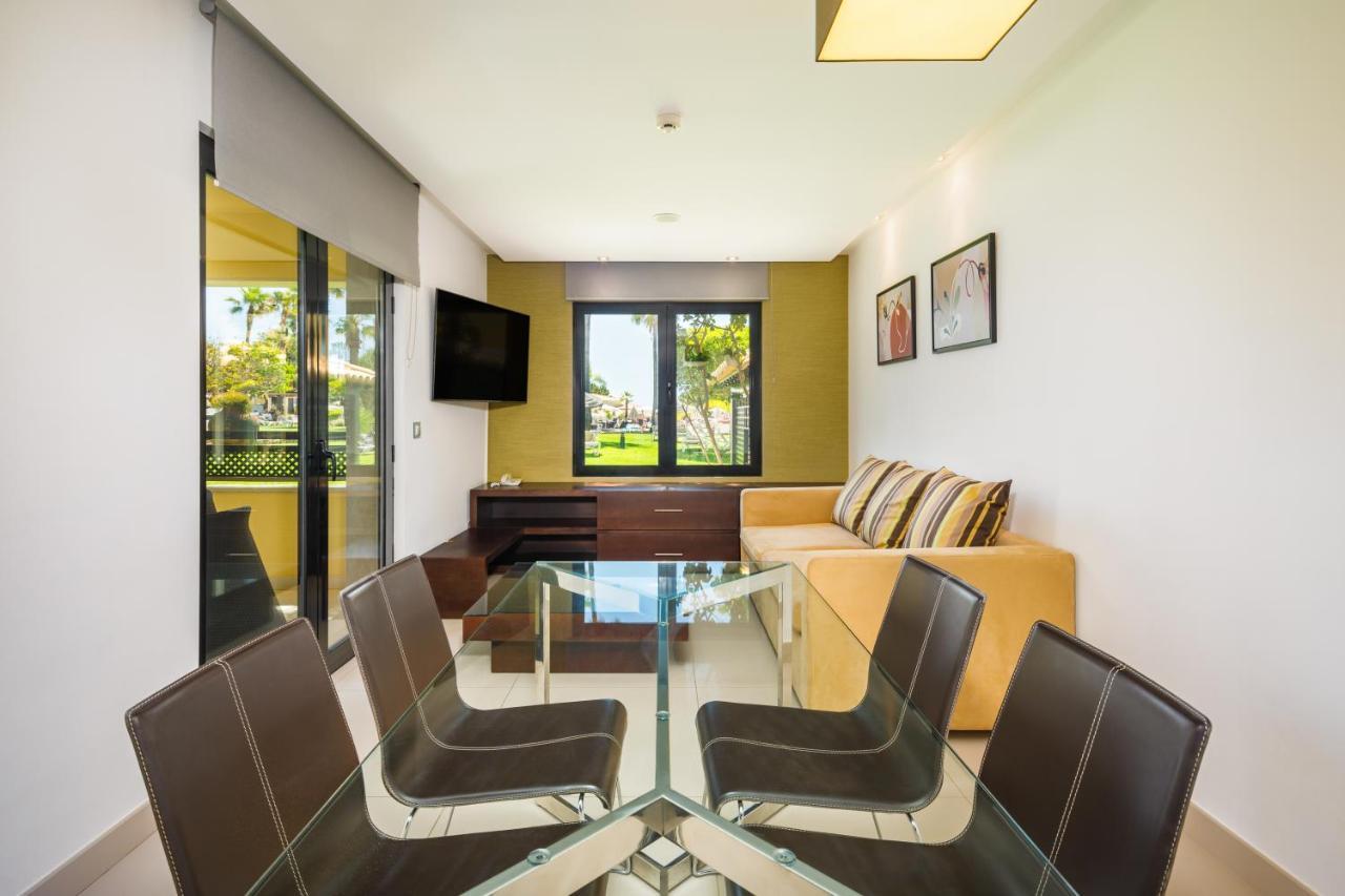 Hotel Ap Adriana 4*