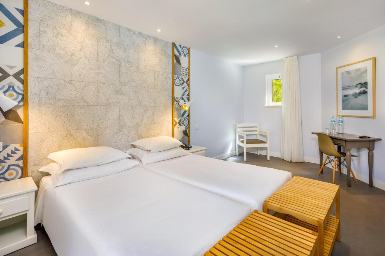 Hotel Ap Adriana 4*