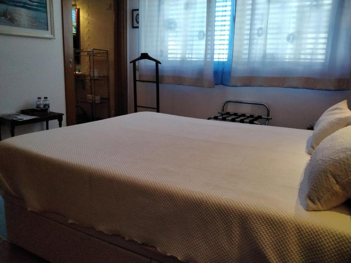 Homestay Beach, In A Villa,privat Pool Manta Rota