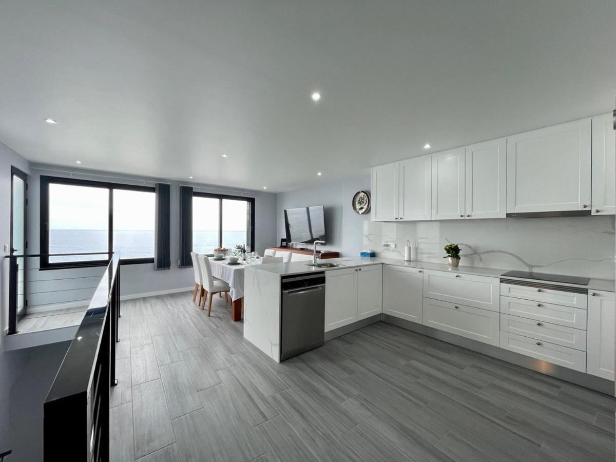 Ocean Front *