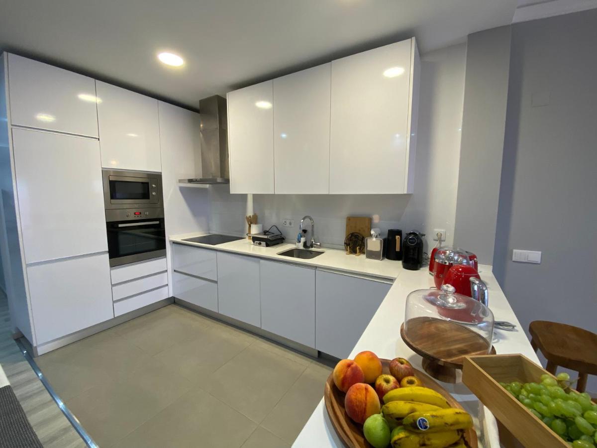 Casino 3 Bedrooms With Pool Apartment *