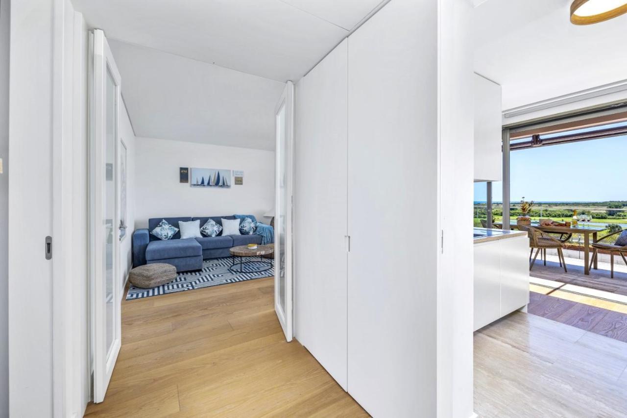 Vilamoura Luxury Retreat With Pool, Garden And Near Quarteira