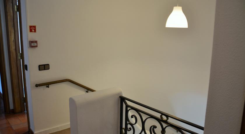 Allmar Hostel *