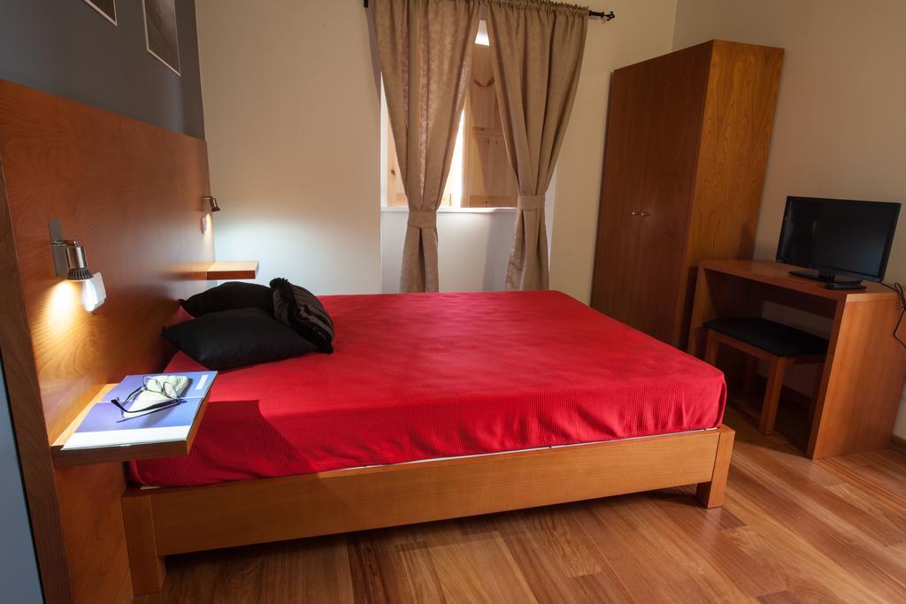 Pico Da Saudade Bed & Breakfast