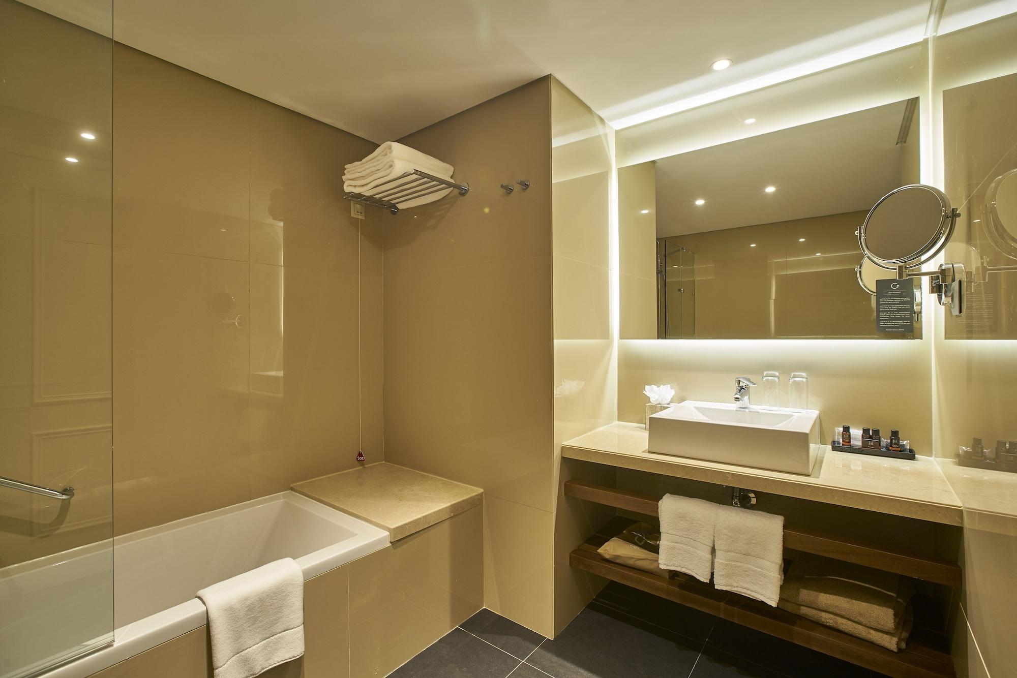 Portobay Marques 4*