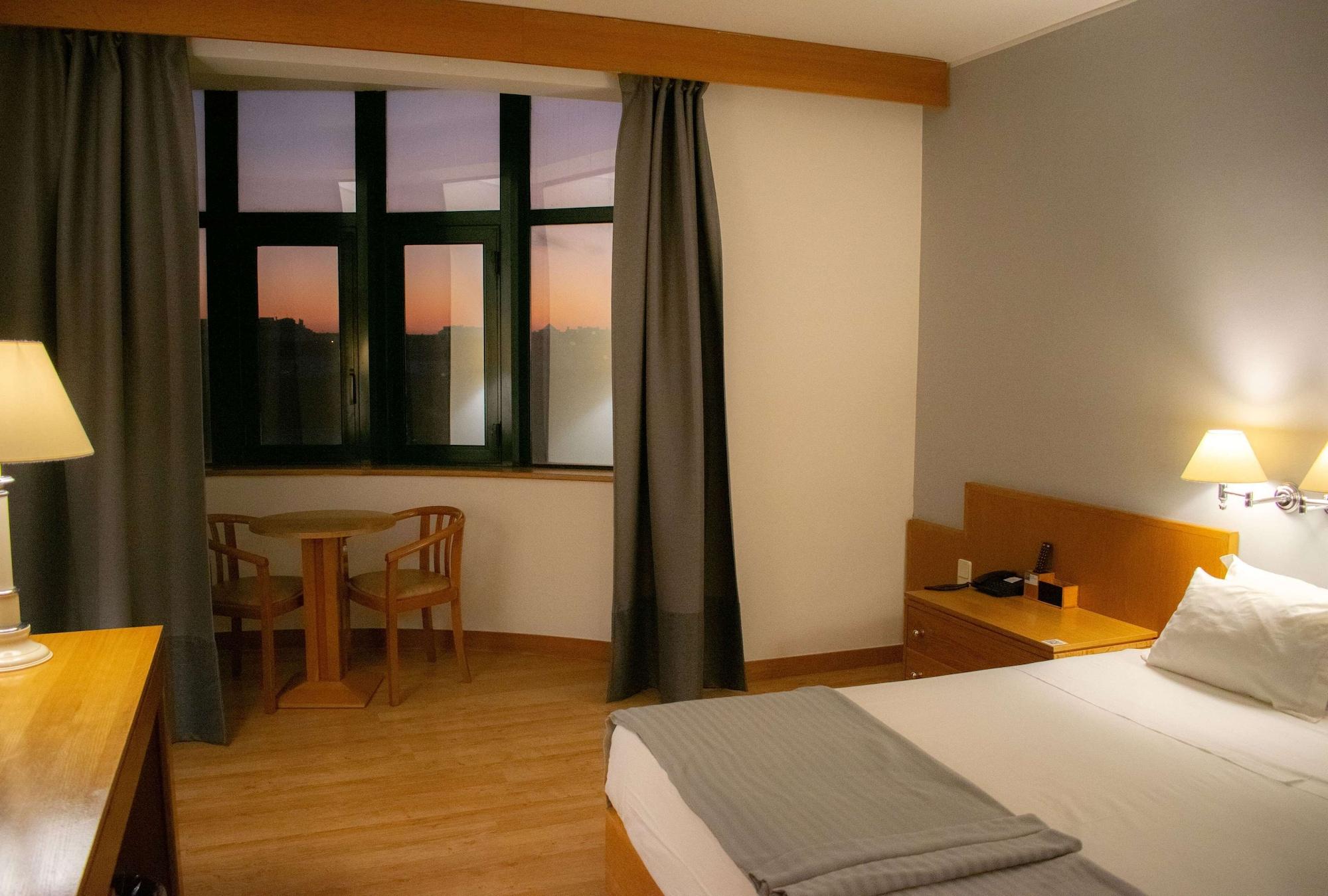 Tryp By Wyndham Parque Hotel 4*