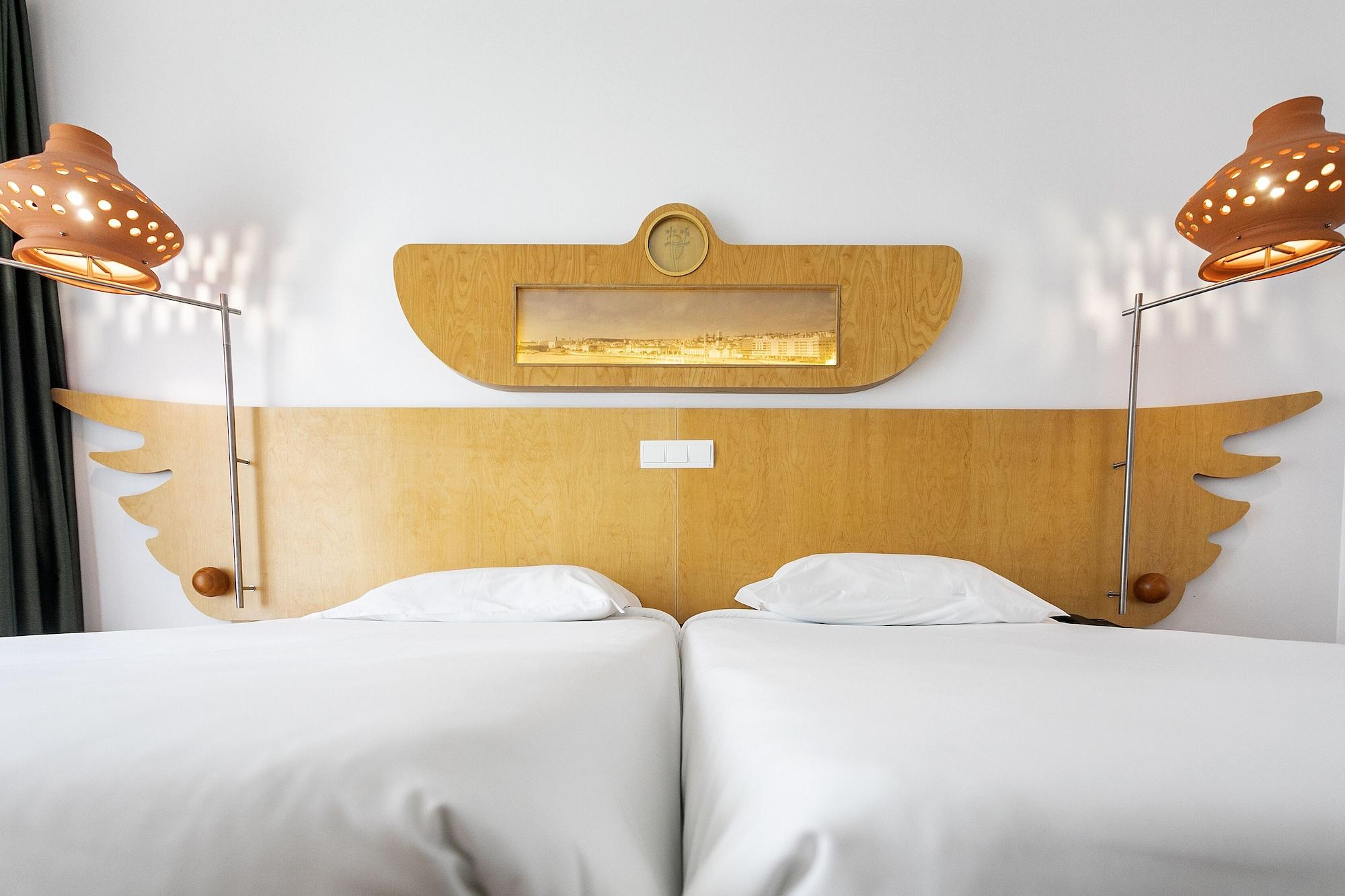 Hotel Ponta Delgada 3*