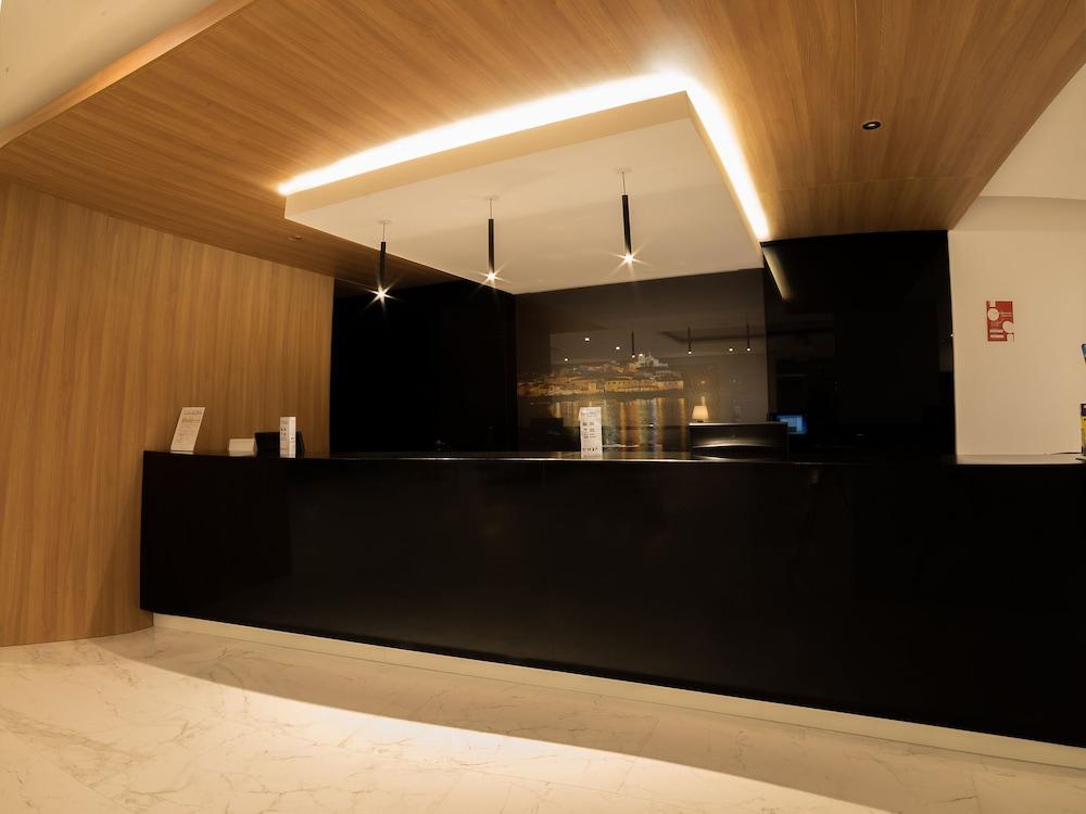 Flor Da Rocha Aparthotel 4*