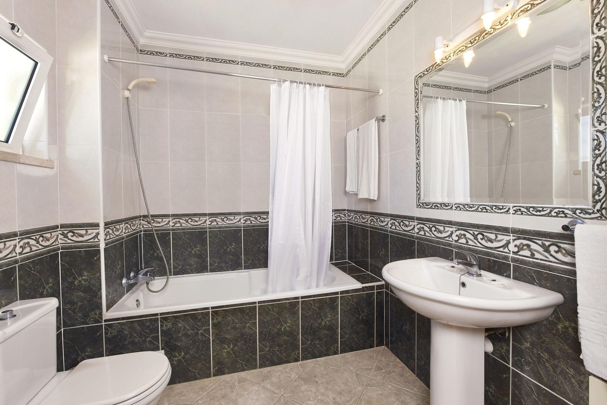 Torre Da Aldeia By Umbral Aparthotel 3*