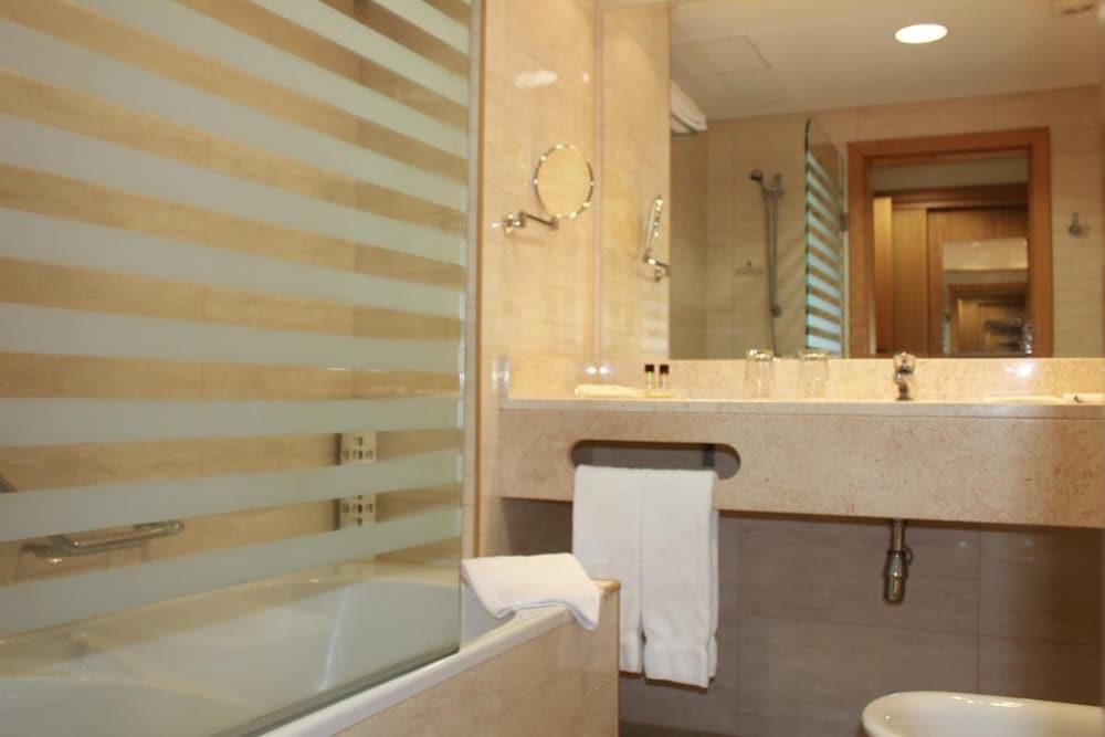 Caravelas 4* Madalena (Azores)