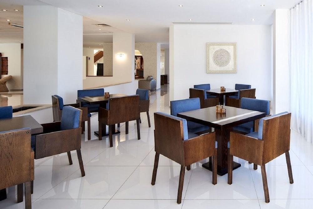 Hotel Santa Eulalia &