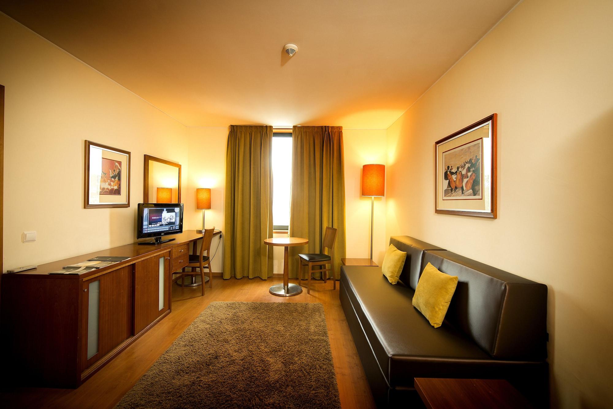 Gale Opera Hotel 4*