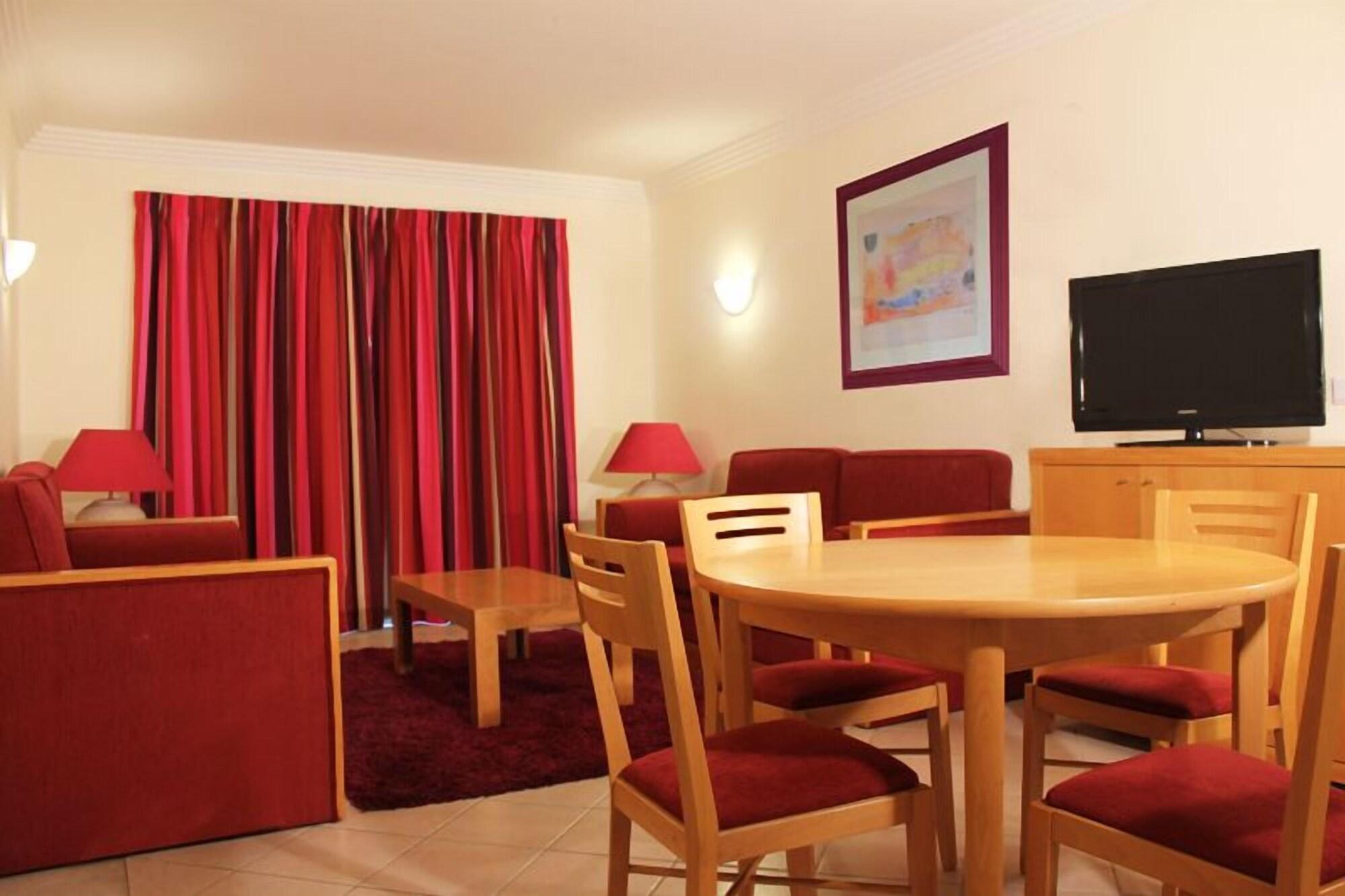 Aparthotel Cheerfulway Balaia Plaza 4*