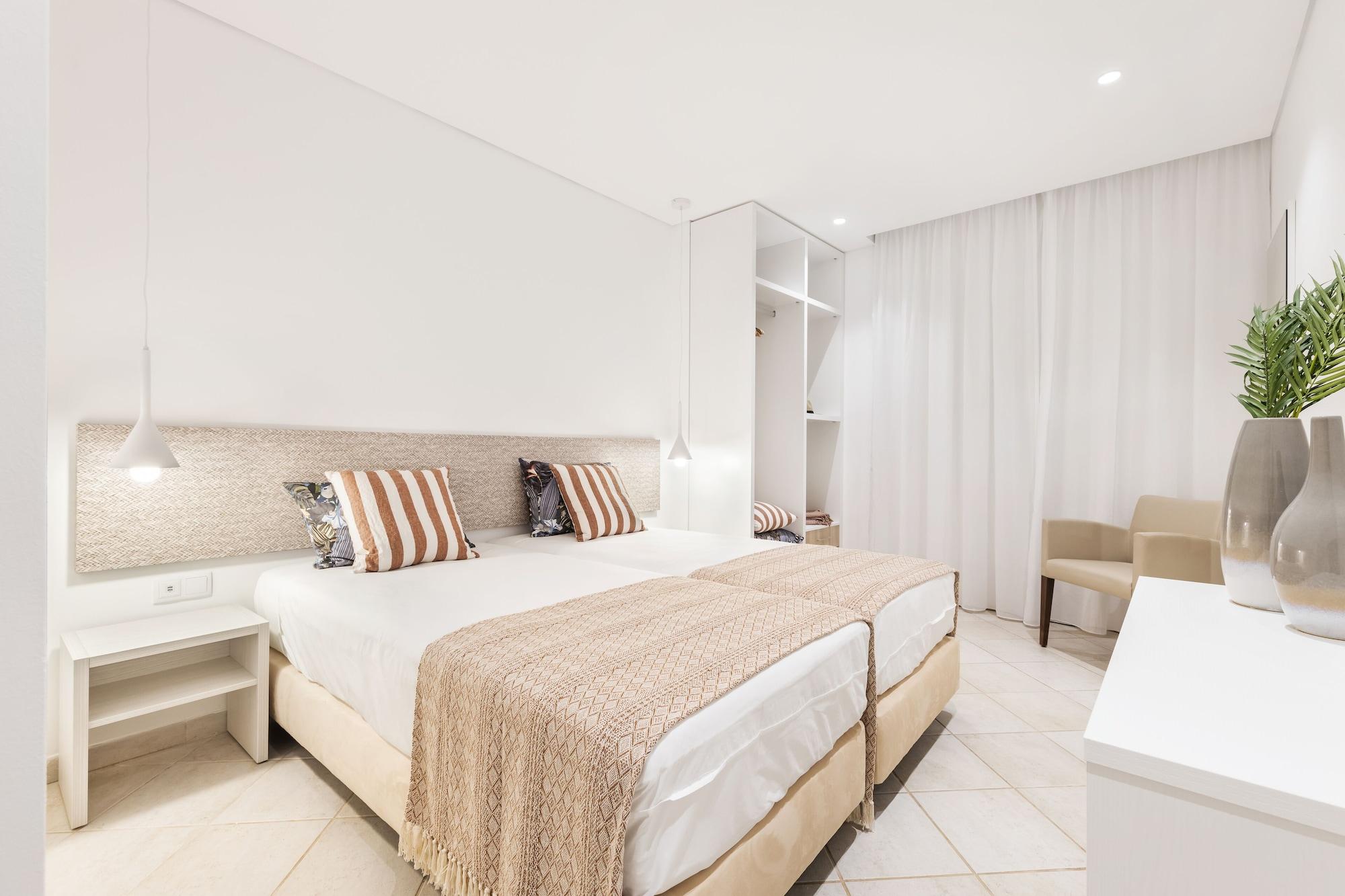 Aparthotel Quinta Pedra Dos Bicos 4*