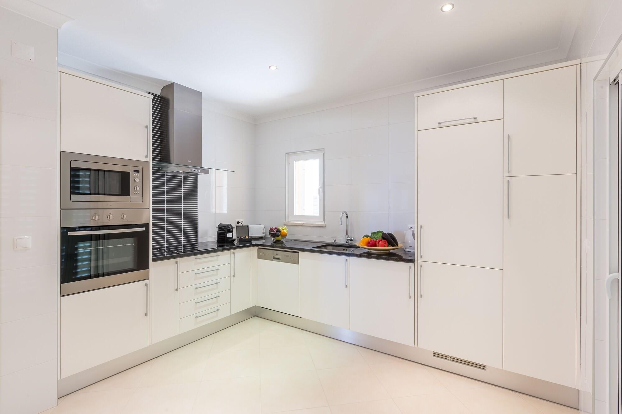Nau Village Holiday park 4*