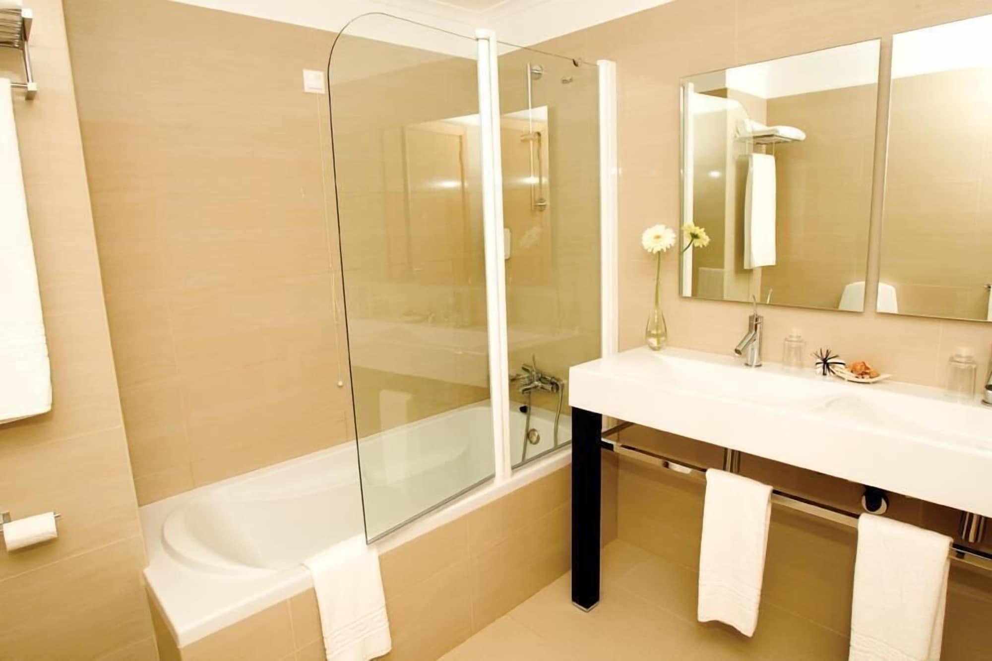 White Waters Hotel Machico (Madeira)