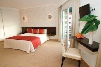 White Waters 3*