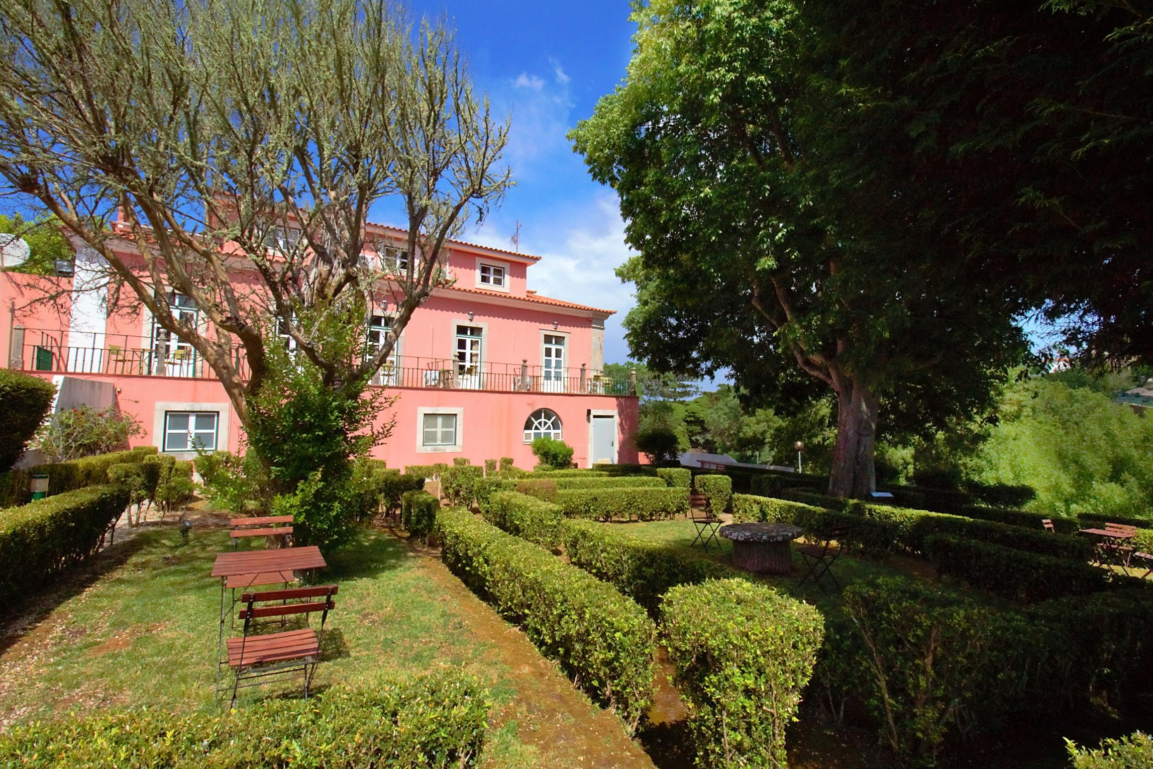 Guest house Wot Sintra Sarrazola