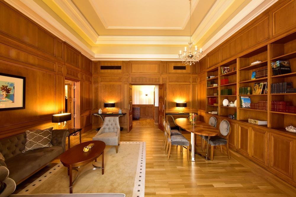De - Small Luxury Of The World Lissabon
