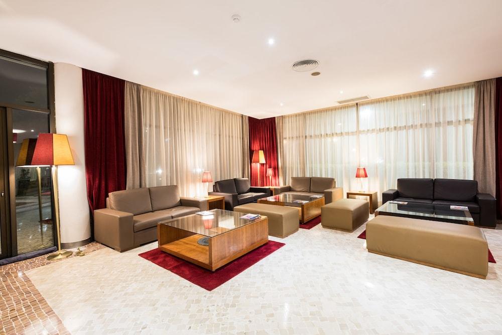 Hotel Gale Ampalius 4*