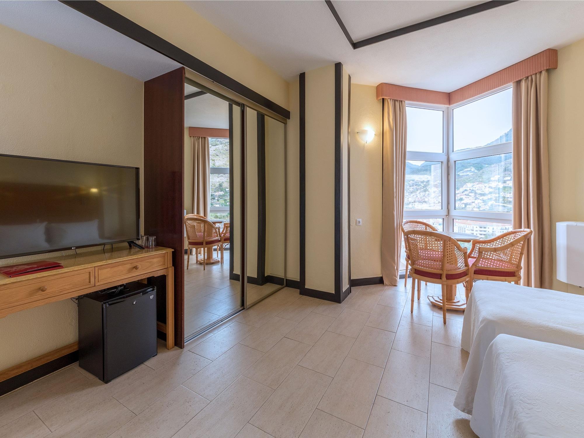 Hotel Dom Pedro Madeira 4*