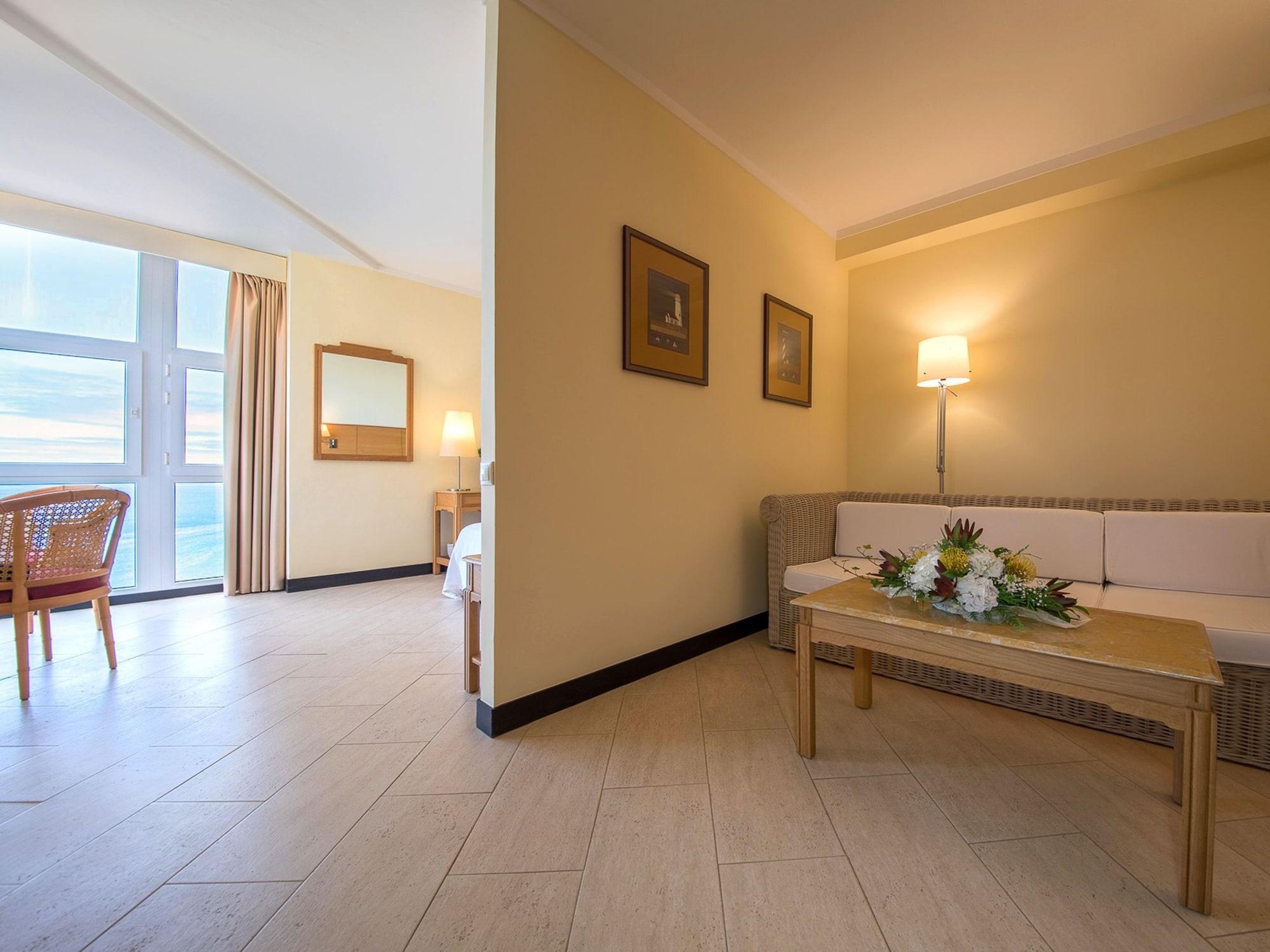 Dom Pedro Madeira 4*