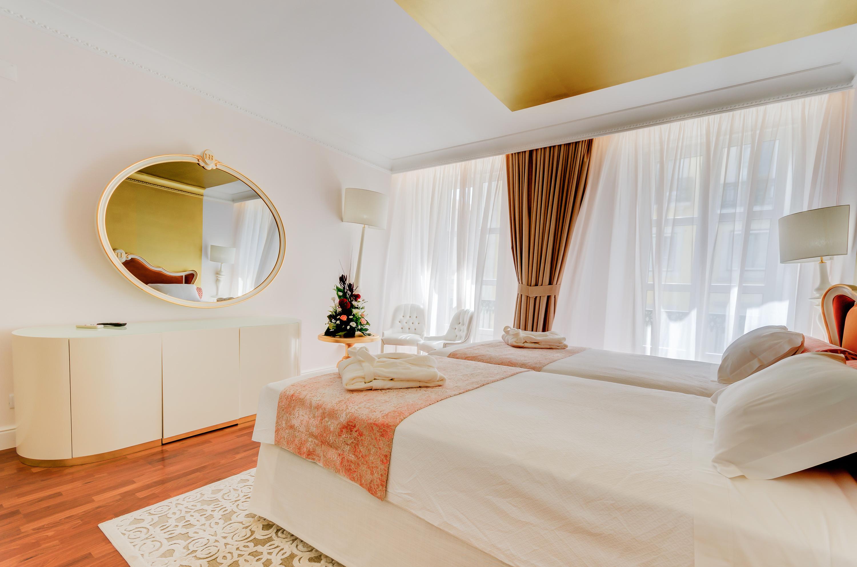 Borges Chiado 3* Lisbon