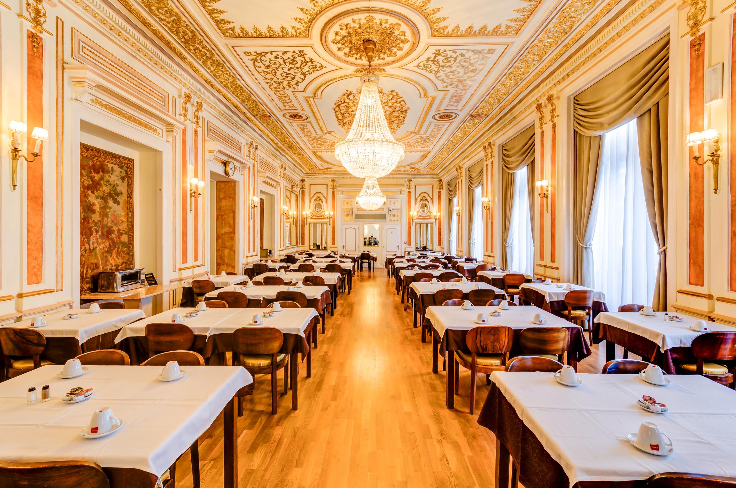 Borges Chiado 3* Lisbon
