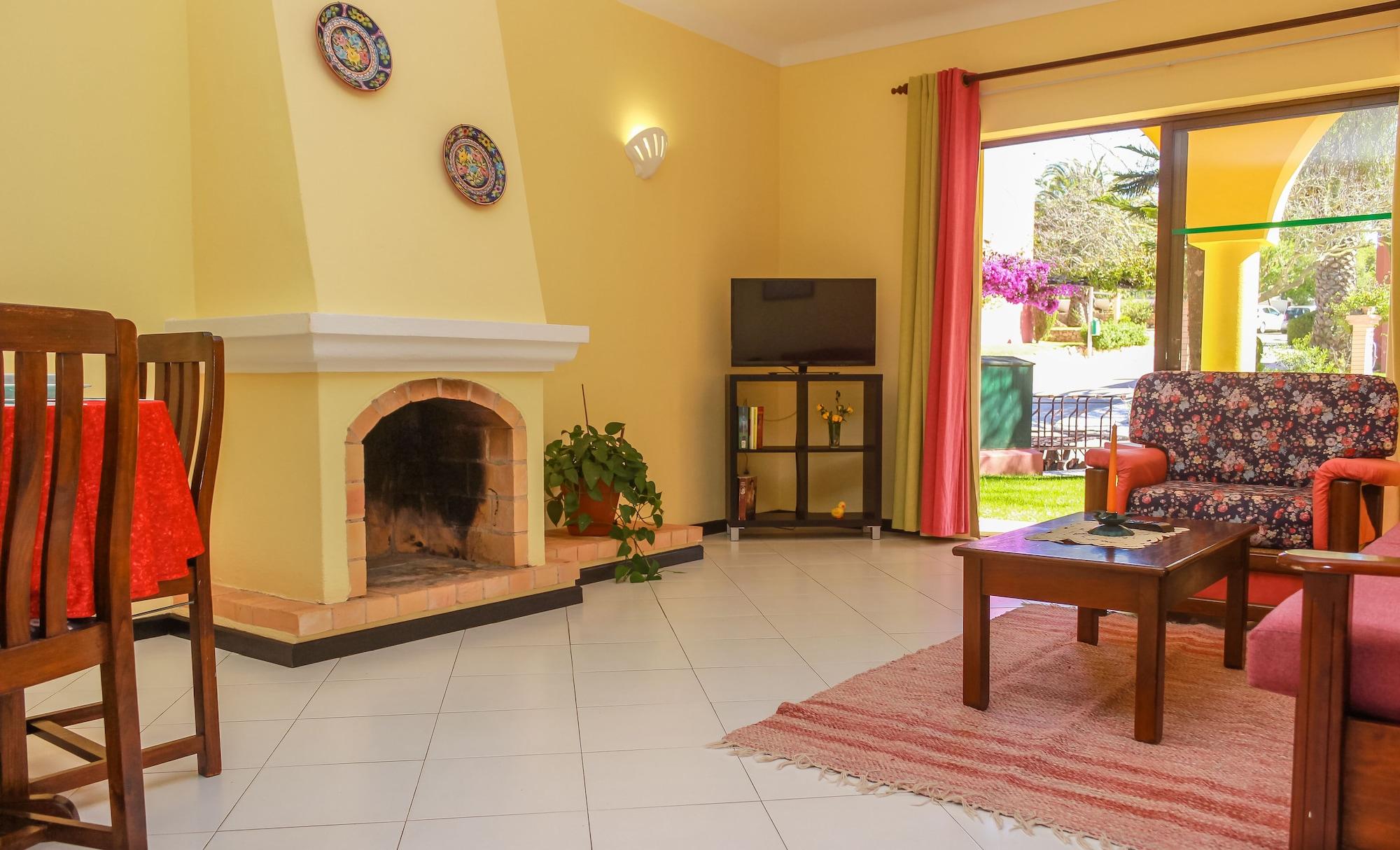 Colina Village 3*
