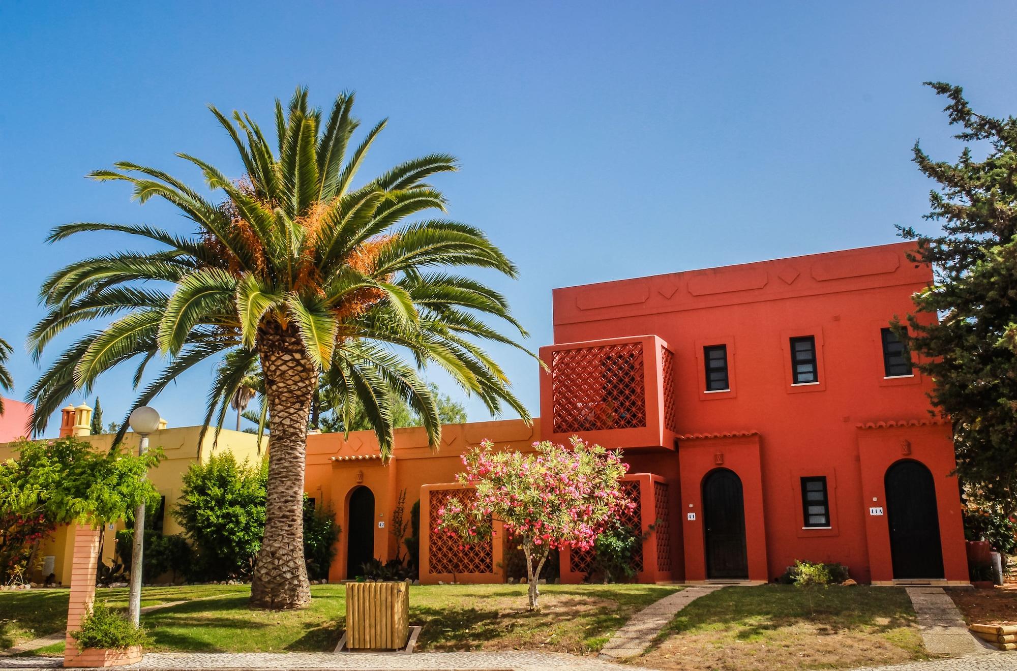 Colina Village Resort