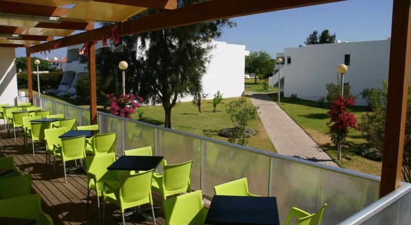 Quintinha Village 3*