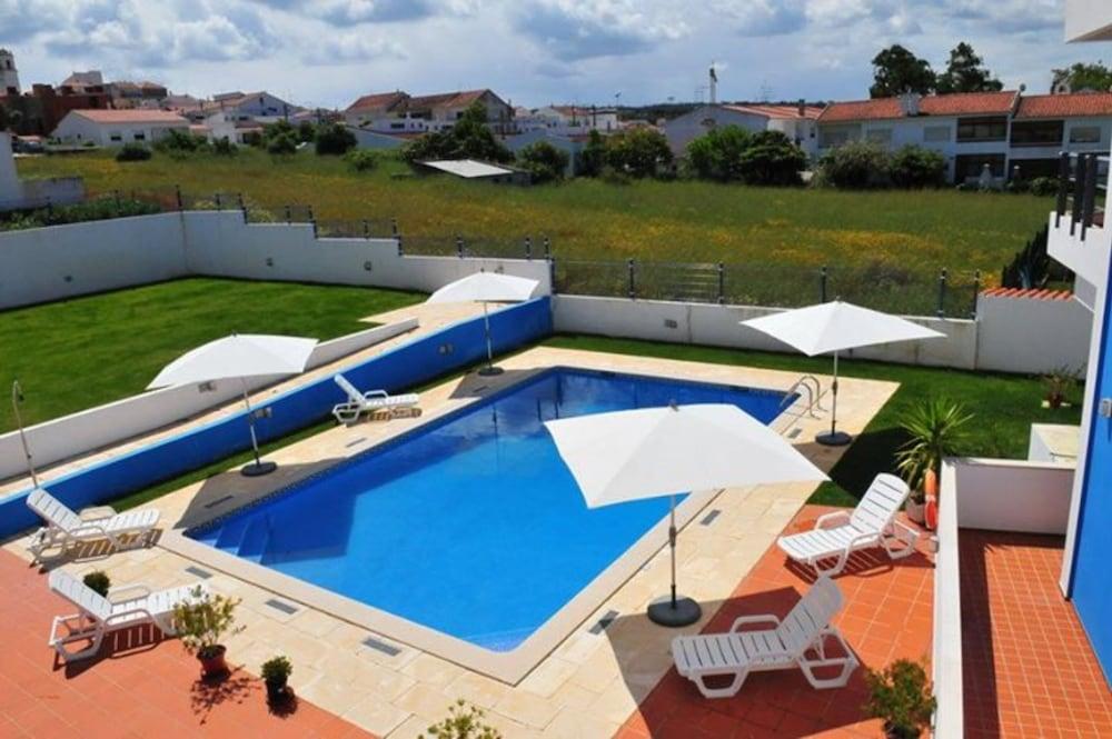 Vicentina Hotel