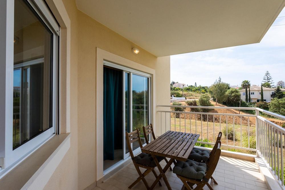 Placid Village Apartment *