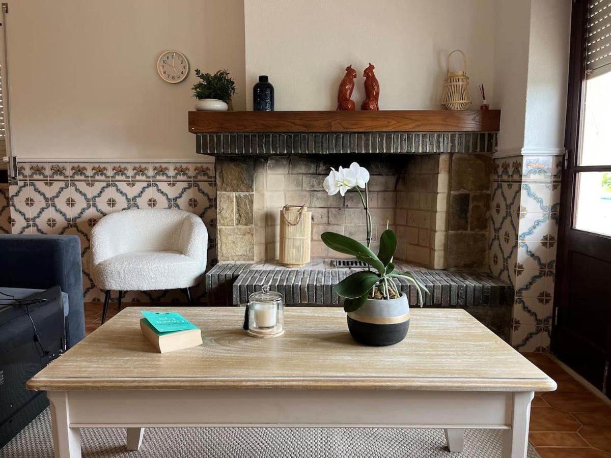 Vakantiehuis Rustic Retreat - Country With Large Garden, Exquisite Gym, And Nearby The Ericeira