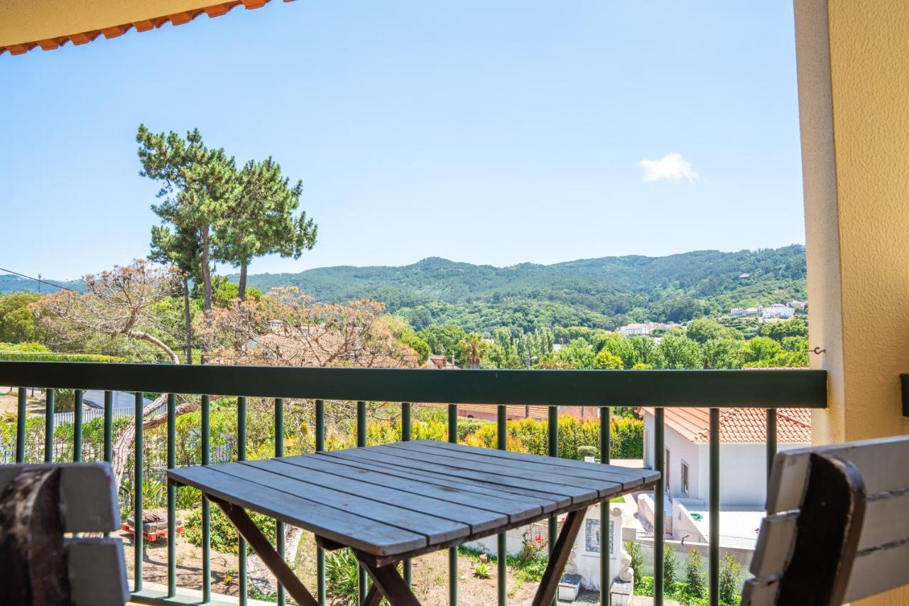 Moby Dick Bed & Breakfast Colares