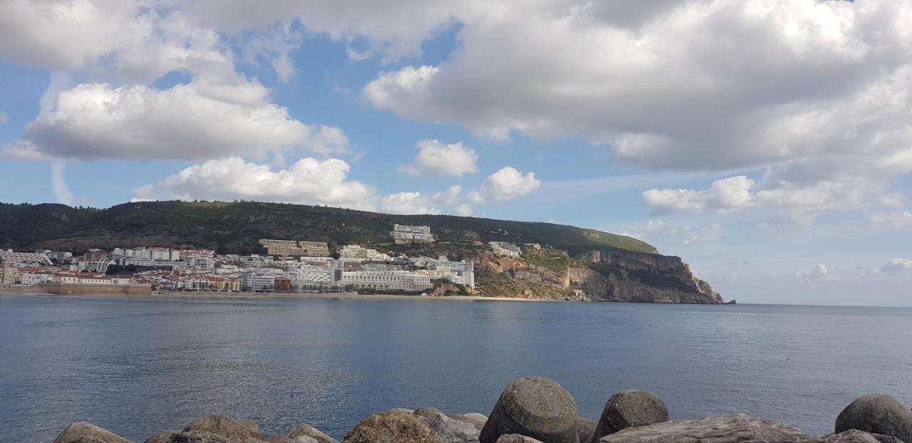 Sun&sea - Beachfront Apartment! Apartment Sesimbra