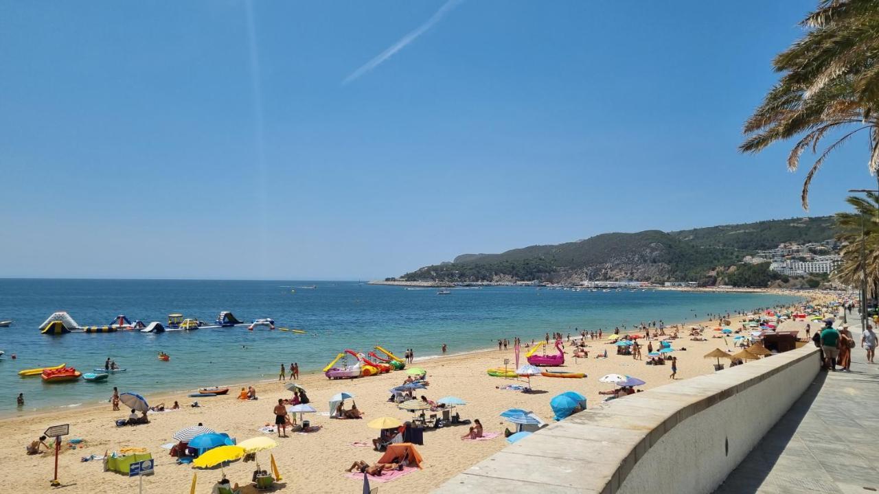 Apartment Sun&sea - Beachfront Apartment! Sesimbra