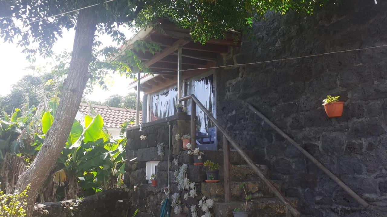 Adega Do Pesqueiro Alto * Lajes do Pico